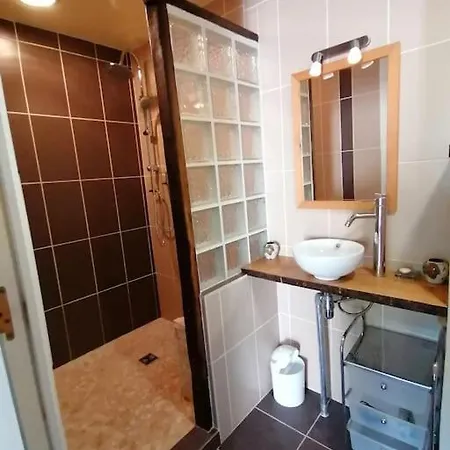 Au Coeur Du Quercy Apartment Varaire